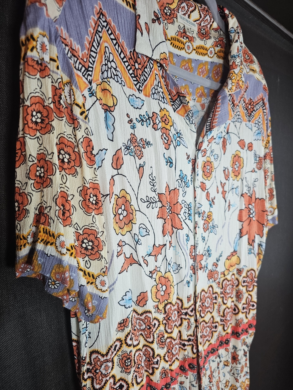 EARTHBOUND Coral & Light Blue Floral Button-Down Shirt - Picture 3 of 6